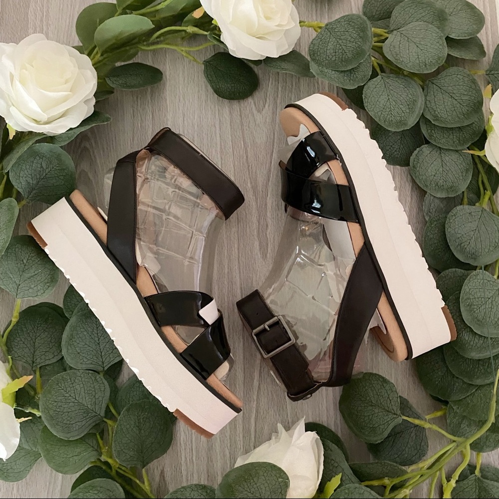 UGG Black & White Strappy Patent Leather Tipton Platform Sandal with Ankle Strap